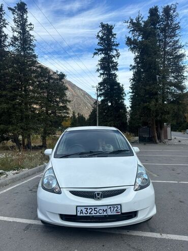 машина с последующим выкупом: Honda Fit: 2005 г., 1.3 л, Автомат, Бензин, Седан