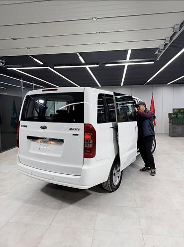JAC: JAC Refine: 2023 г., 2 л, Автомат, Бензин, Вэн/Минивэн — 8
