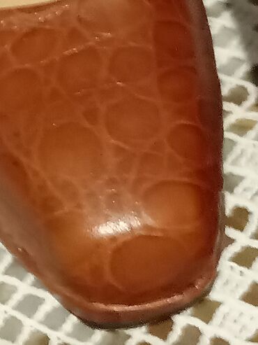 Salonke: Salonke, 37 — 2