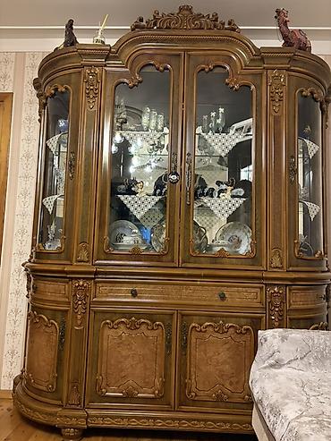 kunc dolablar: Klassik üslubda vitrin-bufet - Material: təbii ağacdan hazırlanmış — 5