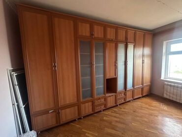 Dolablar: İşlənmiş, Düz dolab, Şifonyer