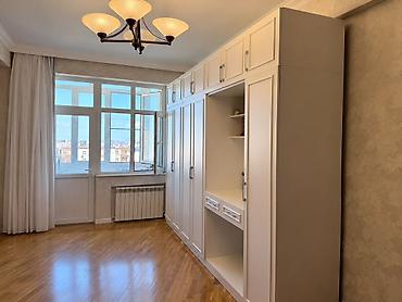İşlənmiş, 6 qapı, Siyirməli, Ağ, Açılan, Düz dolab lalafo.az -da İşlənmiş, 6 qapı, Siyirməli, Ağ, Açılan, Düz dolab