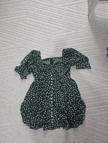 Другая женская одежда: Все это продаю за 1500с. Черный пиджак,юбку,брюки,безрукавку,голубую — 1