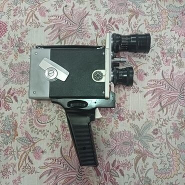кружка с фото: Продаются видео камера Киев 16С-3ретро новый с кассетой и новй пленкой