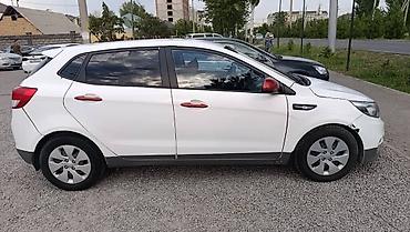 кто рио: Kia Rio: 2015 г., 1.6 л, Автомат, Хэтчбэк — 1