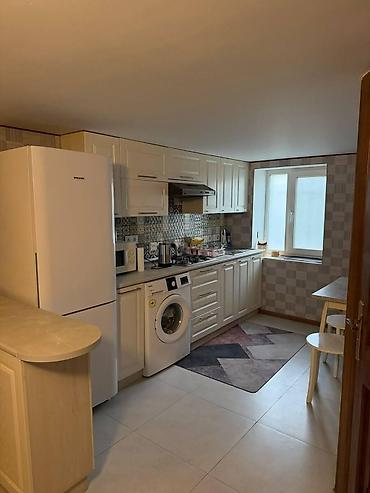sebail: İcarəyə verilir 2 otaqlı köhnə tikili 80 m², Sahil m. 1 200 AZN/ay 2 — 7