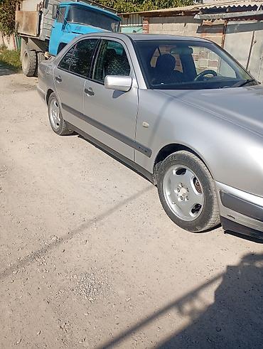 bcd com: Mercedes-Benz E-Class: 1999 г., 2.8 л, Механика, Бензин, Седан — 4
