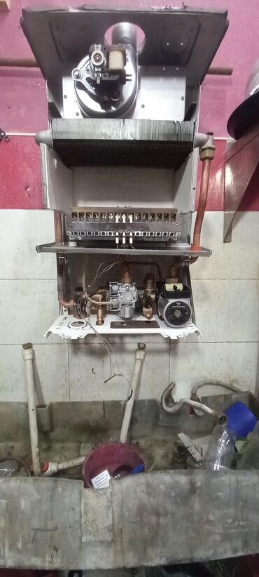 Kombilər: Novahot kombi 36 kv ukrayna istesalı az işliyib 2 esenjor 16 radiyator -da lalafo.az — 4 Kombilər: Novahot kombi 36 kv ukrayna istesalı az işliyib 2 esenjor 16 radiyator — 4