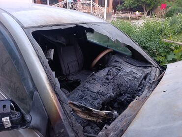Унаа сатуу: Toyota Avensis: 2003 г., 2 л, Механика, Бензин, Седан
