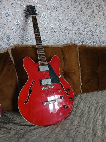 gitara işlənmiş: Электрогитары