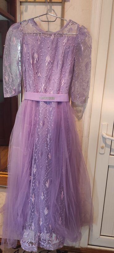 Ziyafət donları: Bənövşəyi rəngdə zərif ziyafət/libas paltarı. - Model: A-kəsim, ətəyi — 4