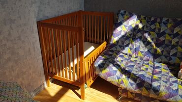 odnospalnye krovati s matracami: Продается детская кровать из натурального дерева по индивидуальному