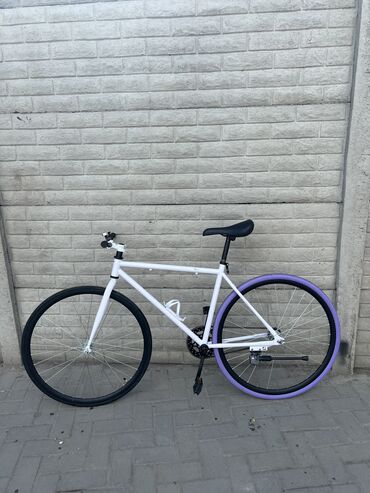 Велосипеды: Фикс,очень легкий Рама алюминий,размер колёс 28,проблем никаких нет,в