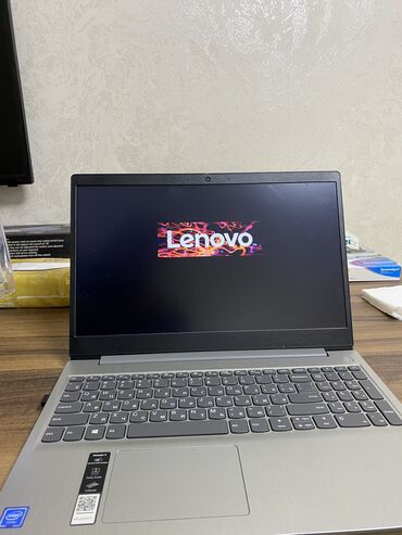 Kompüter ehtiyyat hissələri: İşlənmiş Lenovo IdeaPad, 12.3 ", AMD A8, 128 GB, Ünvandan götürmə