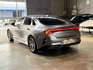 gray f18: Kia K5: 2022 г., Седан — 5