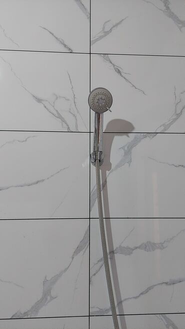 Укладка плитки: Подготовка стен для укладки, Подготовка стен для грунтовки, Резка плитки | Стеклянная плитка, Керамическая плитка, Керамогранитая плитка | Вертикальная укладка, Диагональная укладка, Горизонтальная укладка Больше 6 лет опыта — 6