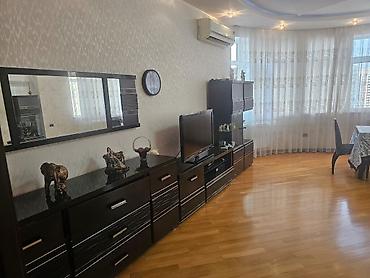 Daşınmaz əmlak: İLK DƏFƏ KİRAYƏ VERİLİR – Bakı şəhərinin mərkəzində premium 2 otaqlı — 10