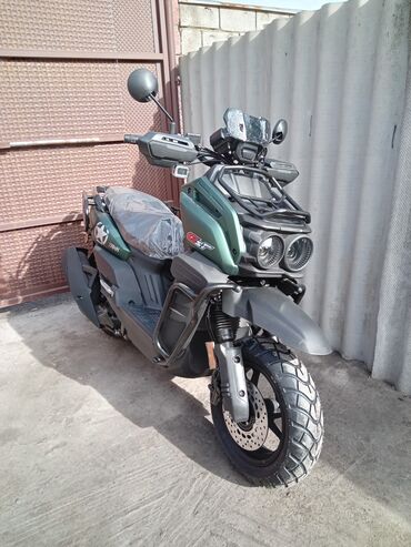 Другая мототехника: Продаю новый скутер 150куб tahk цвет matt green хорошее качество