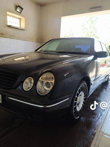 Mercedes-Benz: Mercedes-Benz E 200: 2 l | 2000 il Sedan — 16