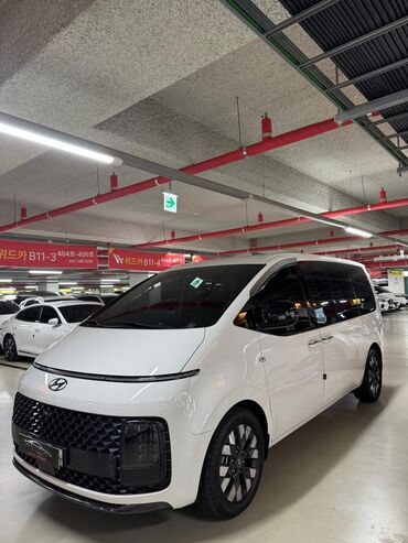 Hyundai: Hyundai Staria: 2023 г., 3.5 л, Автомат, Газ, Минивэн — 4