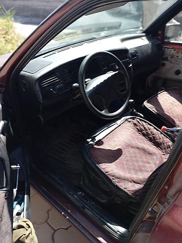 chek it: Volkswagen Golf: 1993 г., 1.6 л, Механика, Бензин, Хэтчбэк — 5