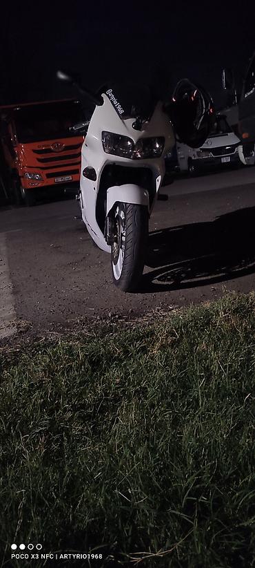 honda cb400 super four: Honda VFR800FI - Спорт-турист с легендарным V4 781 см³ и инжектором — 2