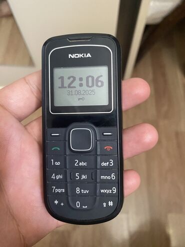 Nissan: Nokia 1, < 2 GB Memory Capacity, rəng - Qara, Düyməli