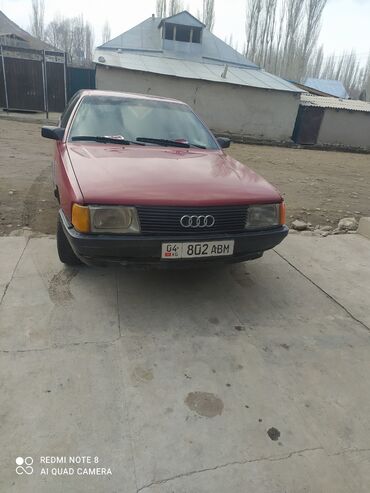 sdaetsja 2 kom kvartira: Audi 100: 1988 г., 2.3 л, Механика, Бензин, Седан
