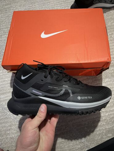 nike airmax: Продаю nike gore-tex - технологичная мембранная ткань из тефлона