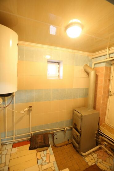 Продажа домов: Дом, 300 м², 8 комнат, Собственник — 25