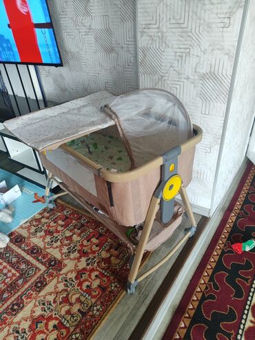 купить кроватку для новорожденного бу: Манеж-кровать, Б/у, Складной
