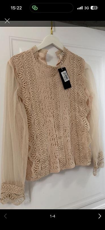 pull and: Блузка, брала в Италии за 4500, размер м/л, фото и видео могу — 1