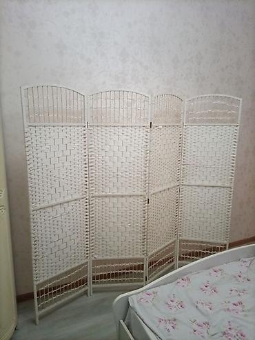 стеклянная перегородка: Ширма, перегородка Материал: Бамбук, Колличество секций: 4, Плетёная, Для кафе — 1