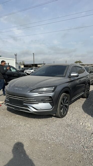 купить маленькую машину недорого: BYD Song Plus: 2024 г., Гибрид, Кроссовер