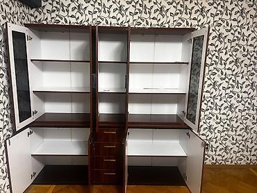 Yemək otağı üçün vitrinli bufet - Material: MDF/LDSP əsaslı, parlaq