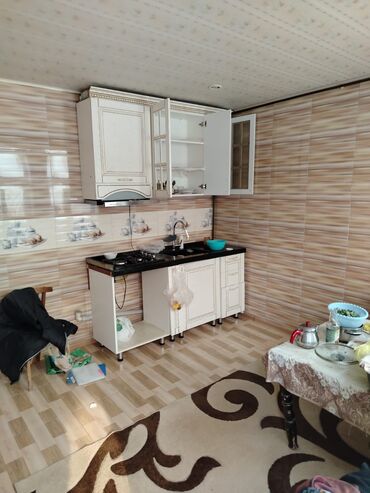 Obşivka: Taxta daxili tərtibatlı komfortlu ev - Ümumi plan: geniş salon, yataq — 17