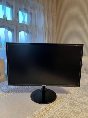 samsung j400: Televizor Samsung Led 24" Ünvandan götürmə