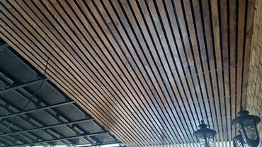 пол деревянный: Реечный потолок из натурального дерева - Материал: массив древесины с