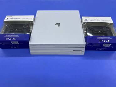 PS4 (Sony PlayStation 4): PS4 pro max, память 1000гиг, 4К, HDR, комплект полный, все необходимые