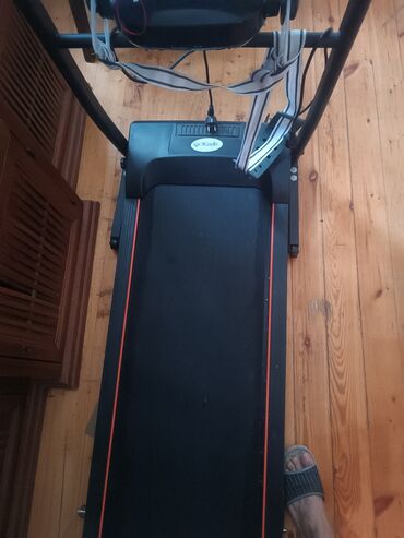 Rukzaklar: Salam. Qaçış aparatıdır. Cardio. Heçbir problemi yoxdur. Çox az