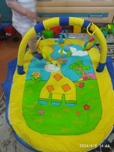 Детские ковры и коврики: Детский коврик Б/у, Развивающий, Овальный