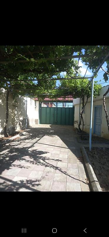 sabuncu ev: 🏡 Saray qəsəbəsində həyət evi satılır! 📍 Saray qəsəbəsi 🏠 5 otaq 🌳 13 — 1