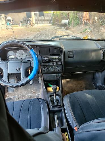 Volkswagen: Volkswagen Passat: 1988 г., 1.8 л, Механика, Бензин, Седан — 3