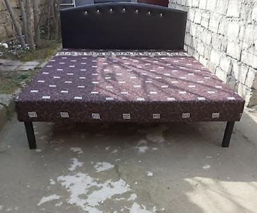 Çarpayılar: Kravat
Taza — 1