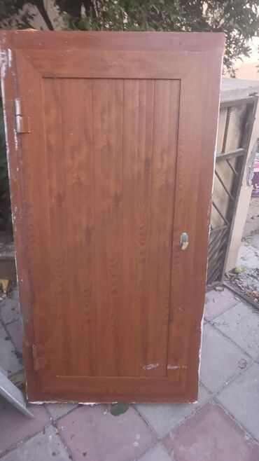 pvc qapi: Plasdik qapi 50 man.olcu 130.70. Xochesen unvan