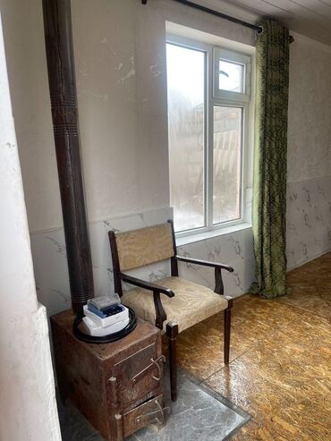 продаю дом можно в рассрочку: 30 кв. м, 2 бөлмө