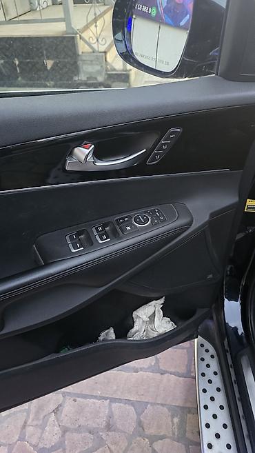 Kia: Kia Sorento: 2018 г., Кроссовер — 7