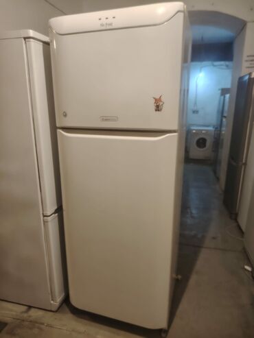 usilitel satilir: İşlənmiş 2 qapılı Hotpoint Ariston Soyuducu Satılır, rəng - Ağ