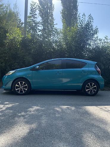 jac s7: Toyota Aqua: 2018 г., 1.5 л, Автомат, Гибрид, Хэтчбэк — 4
