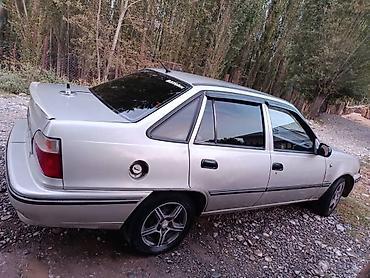 Daewoo Nexia: 1997 г., Механика, Бензин, Седан